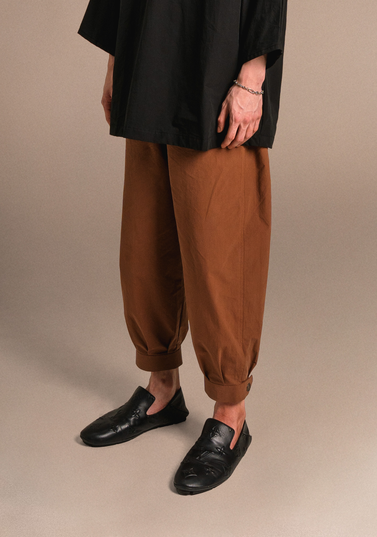 AKSA ANKLE JOGGER PANTS 2
