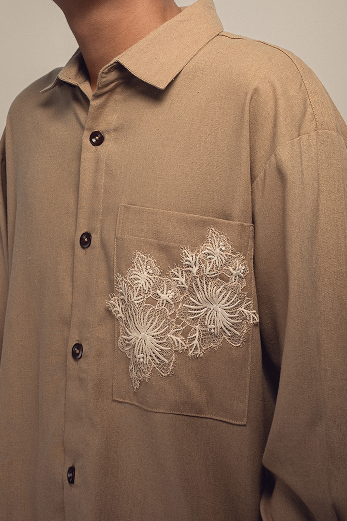 DZIMAR SHORT EMBROIDERY 4